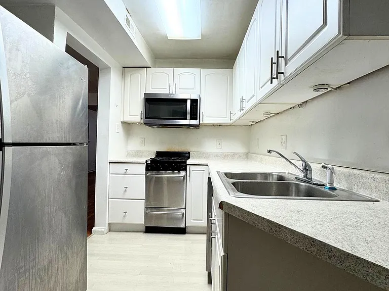 125 W Bodley Ave #1W — Photo 11