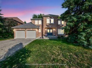 684 Exceller Cir, Newmarket, ON L3X1P4