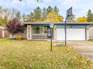 2633 Grace Dr, Warren, MI 48091