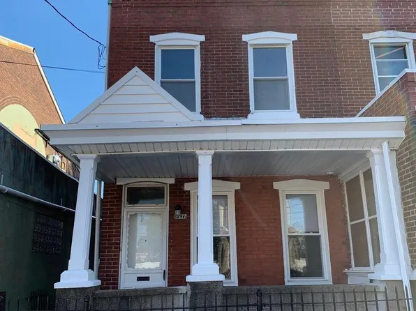 4571 Milnor St, Philadelphia, PA 19124