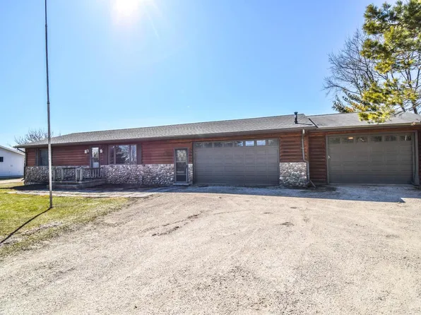N8062 Lakeshore DRIVE, Fond Du Lac, WI 54937