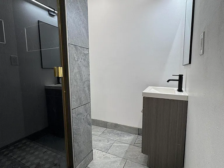 1109 W Broadway Rd #A — Photo 10