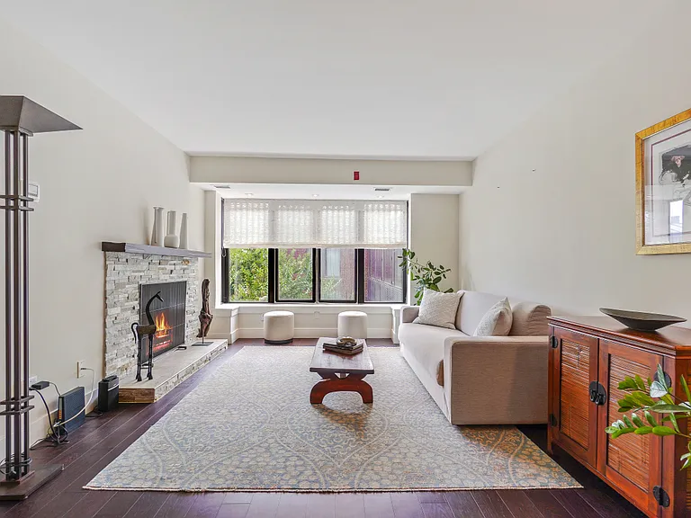 1080 Wisconsin Ave NW #3002 — Photo 4