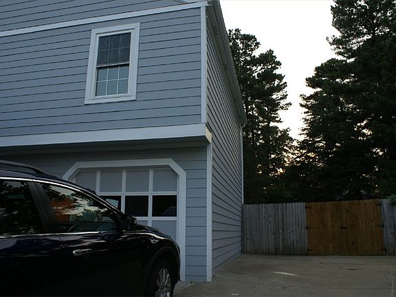 5th image of 1512 Black Hickory Pl