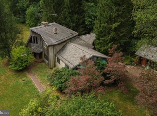 1216 Park Rd, Elverson, PA 19520