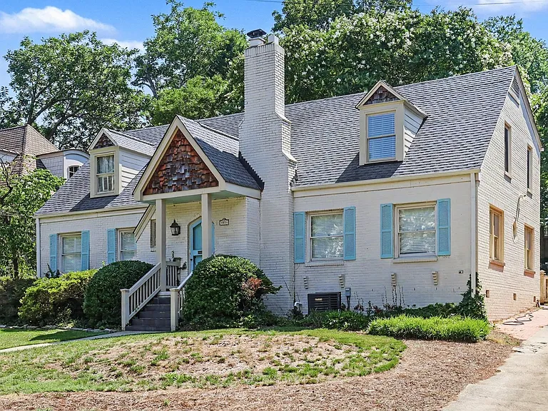 1528 Iredell Dr — Photo 1