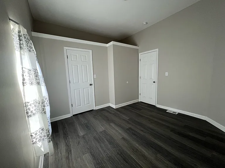 818 Salem St — Photo 17