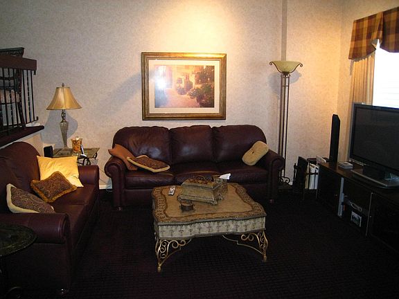 Living Room spacious