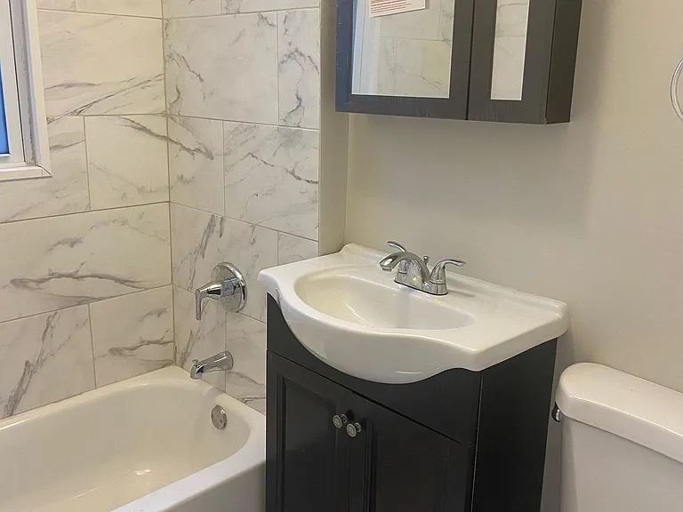 3019 N Gresham Ave #2 — Photo 3