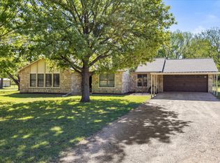 309 Willow Creek Ln, Springtown, TX 76082