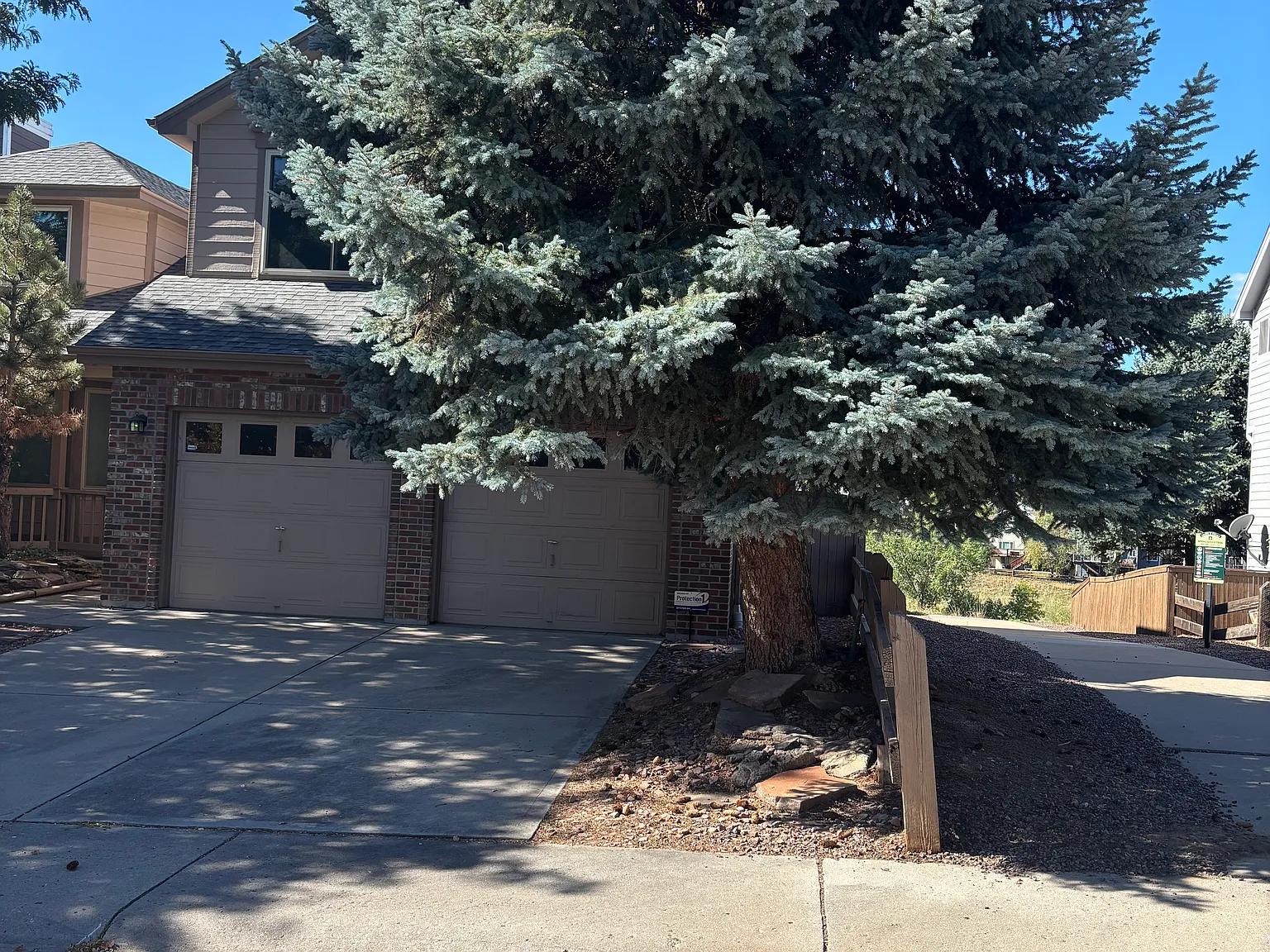 3 bed, 3401 sqft, $3,300 — Photo 3