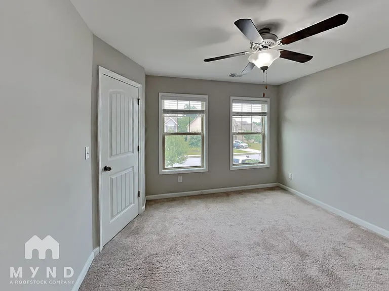 541 Lanier Ct — Photo 18