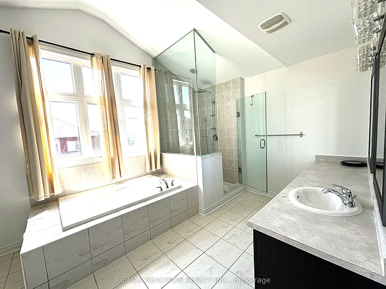 511 William Forster Rd — Photo 18