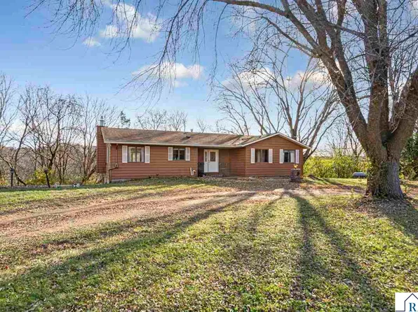 55807 River Fort Dr, Mankato, MN 56001