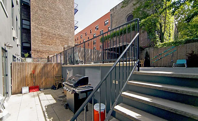 Rented by Jonis Realty | media 31