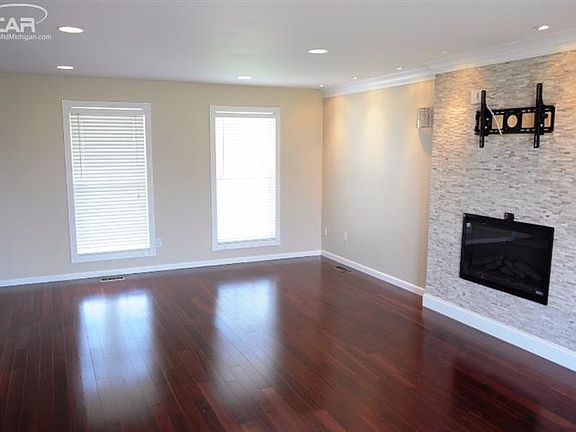 4th image of 4354 Covey Ct