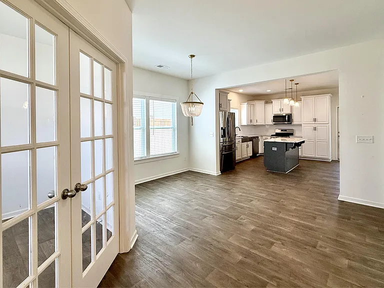 421 Fox Sparrow Ct — Photo 3