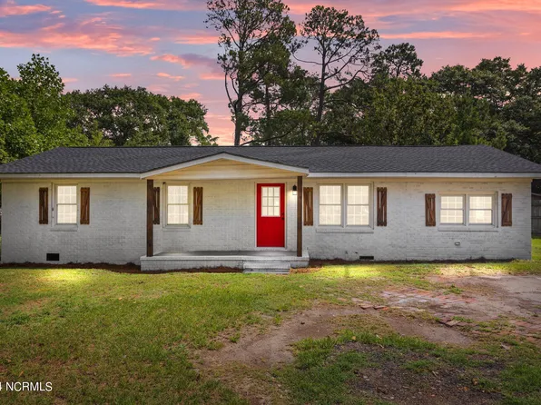 202 Brentwood Drive, Dudley, NC 28333