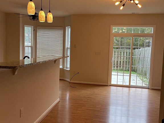 4th image of 5155 Mallards Landing Dr