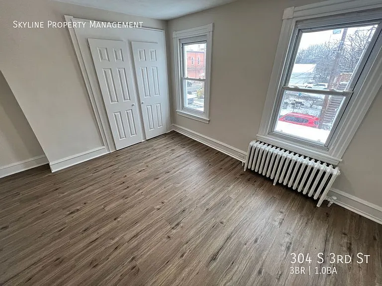 304 S 3rd St — Photo 10