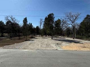 130 Las Lomas Dr, Elgin, TX 78621