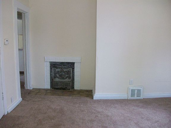 3rd image of 512 W Marion St