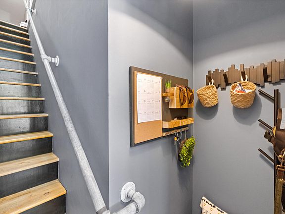 5th image of 3114 E Broad St APT 2