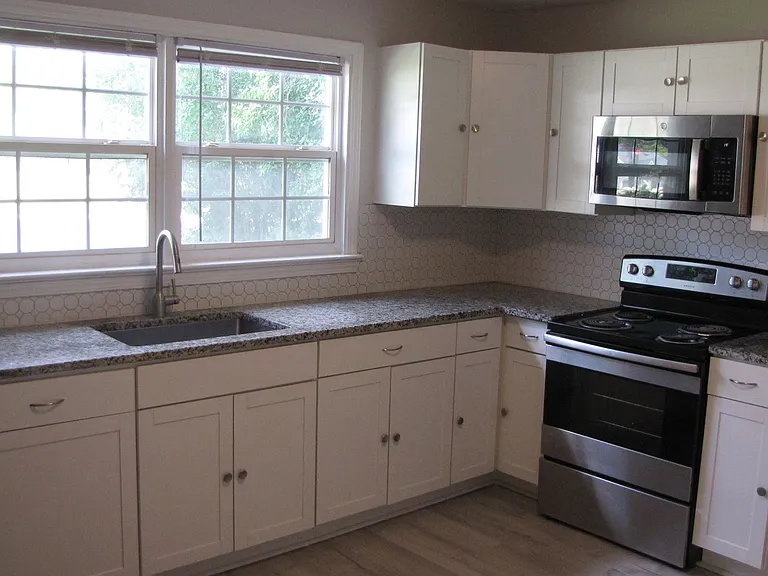 1505 Cook St — Photo 6