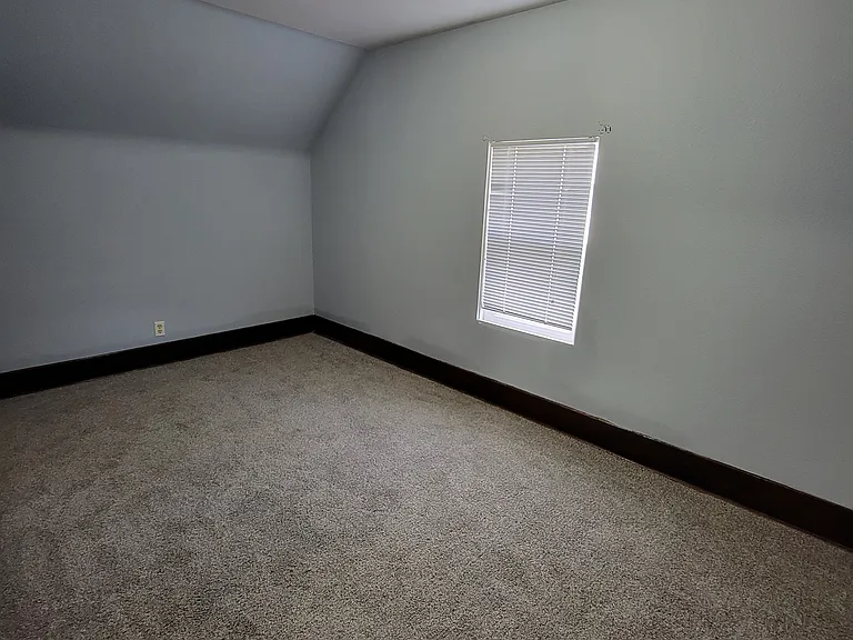 505 E 2nd St #1 — Photo 5
