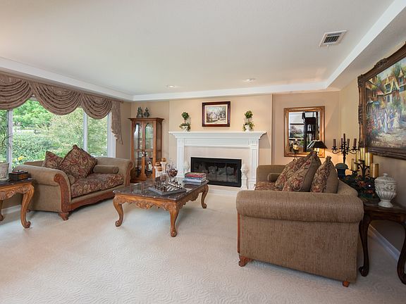 3rd image of 3944 Avenida Verano
