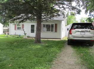 140 Winding Ln, Rantoul, IL 61866