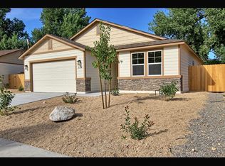 594 Grey Eagle Ln, Fernley, NV 89408