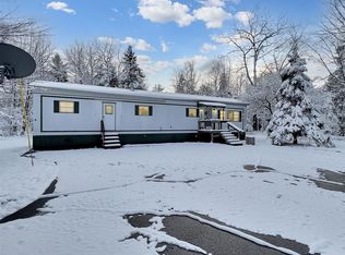 W7807 Chalk Hills Rd, Daggett, MI 49821