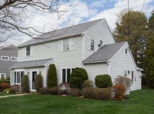 43 Hanson Rd, Newton, MA 02459