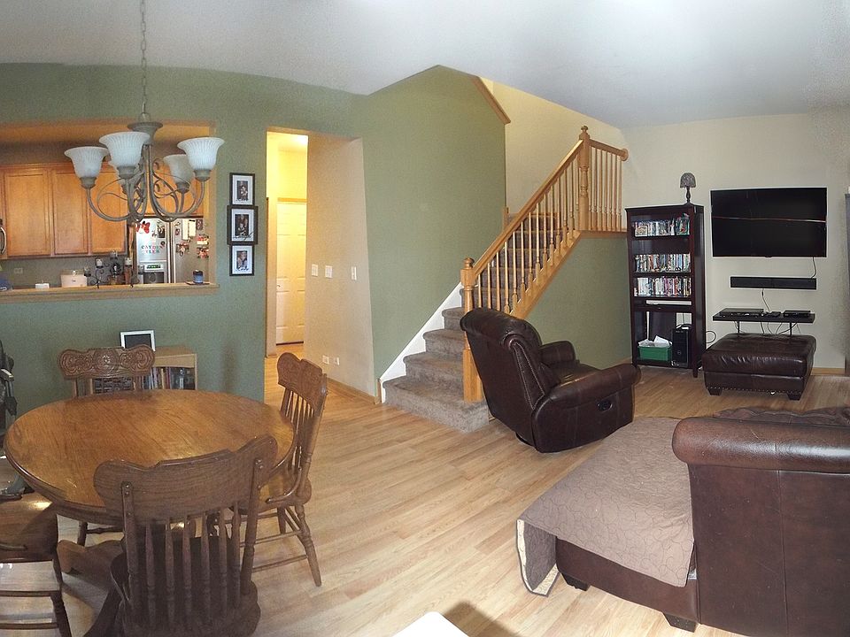 Dining Rm to Living Rm View