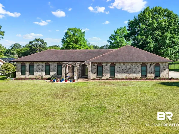 9420 Clubhouse Dr, Foley, AL 36535