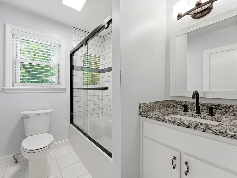 1515 Woodland Ave — Photo 16