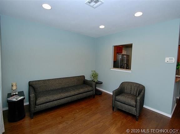 5th image of 1419 S Erie Ave