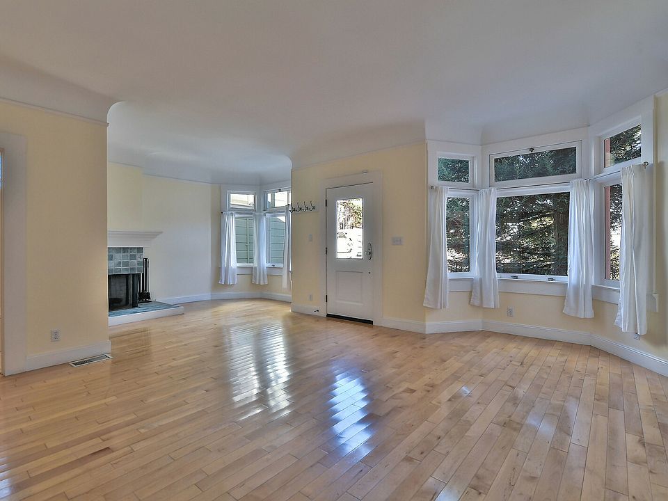 1st image of 1390 Noe St