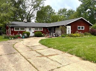443 Woodlawn Cir, Berea, OH 44017