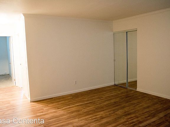 3rd image of 1019 Agate St #B