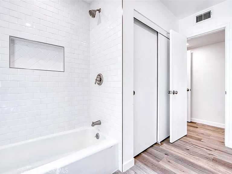 522 W Sierra Madre Blvd #B — Photo 14