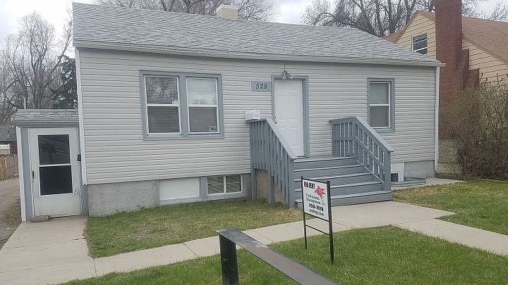 1st image of 528 1/2 Grand Ave