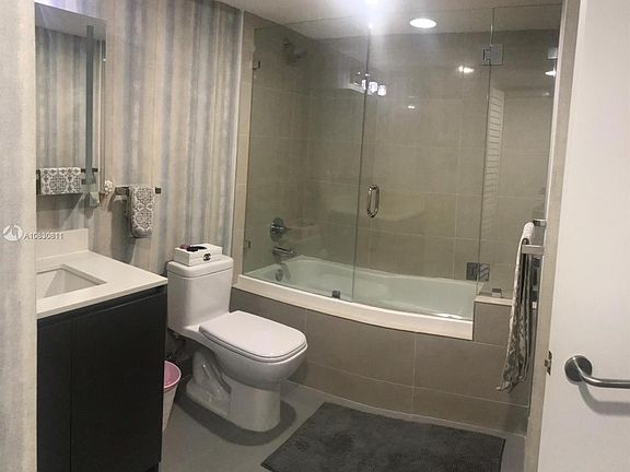 4th image of 6610 Indian Creek Dr APT 202