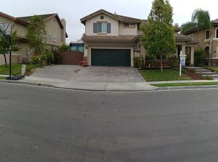 10450 Rose Ann Cir, Cypress, CA 90630