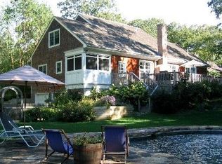 11 Bridge Hill Ln, Sag Harbor, NY 11963