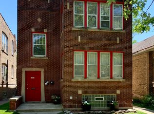 7637 S Bennett Ave #2, Chicago, IL 60649