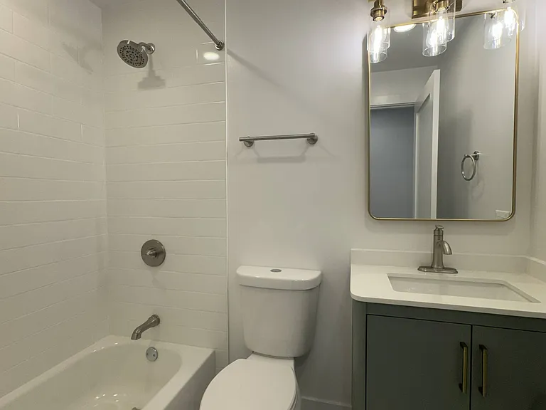 1158-60 W Taylor St / 917 S Racine Ave — Photo 13