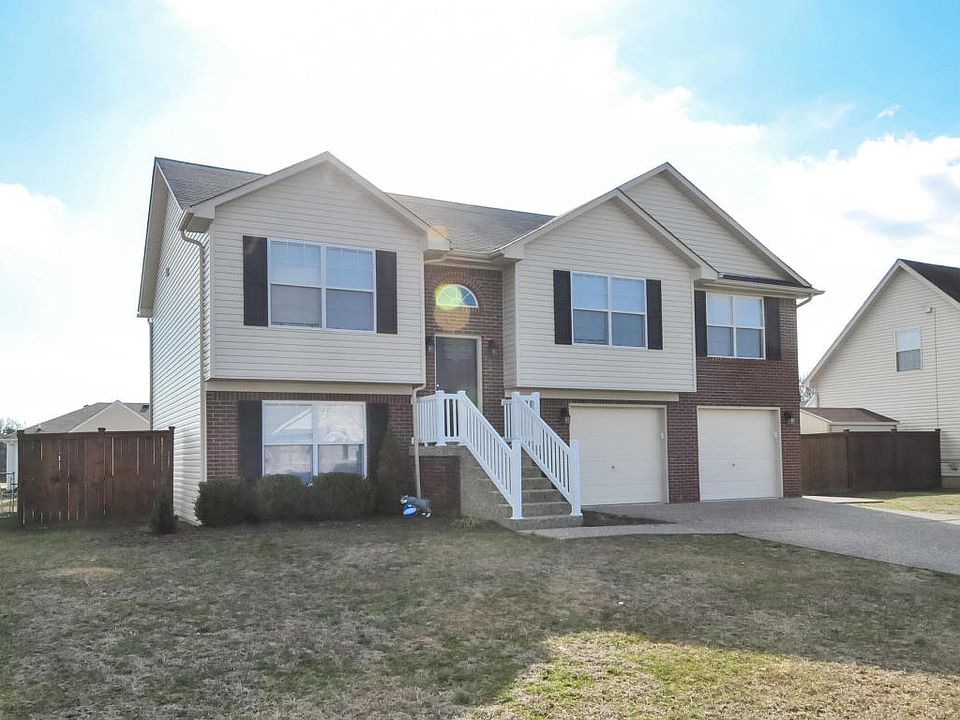 1st image of 652 Oak Grove Blvd