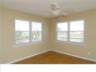 4th image of 549 E Gorrie Dr